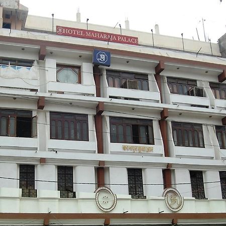 Oyo 4956 Hotel Maharaja Palace Канпур Экстерьер фото